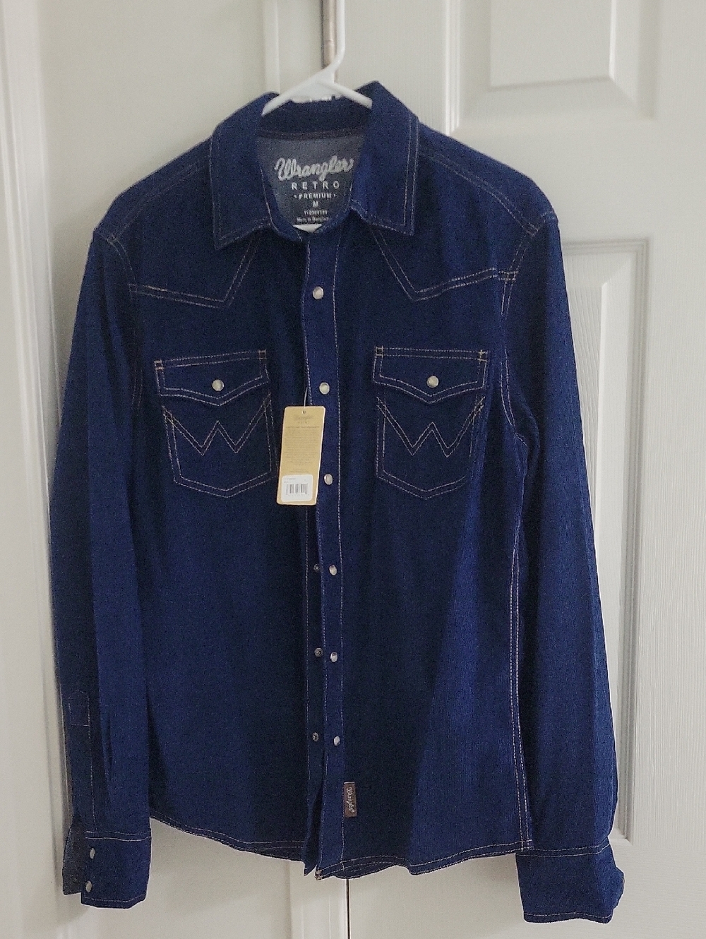 Wrangler Retro Men's Solid Corduroy Long Sleeve Snap Western Shirt